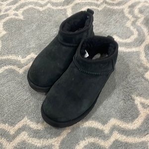 Ugg Classic Ultra Mini boots, black size 7